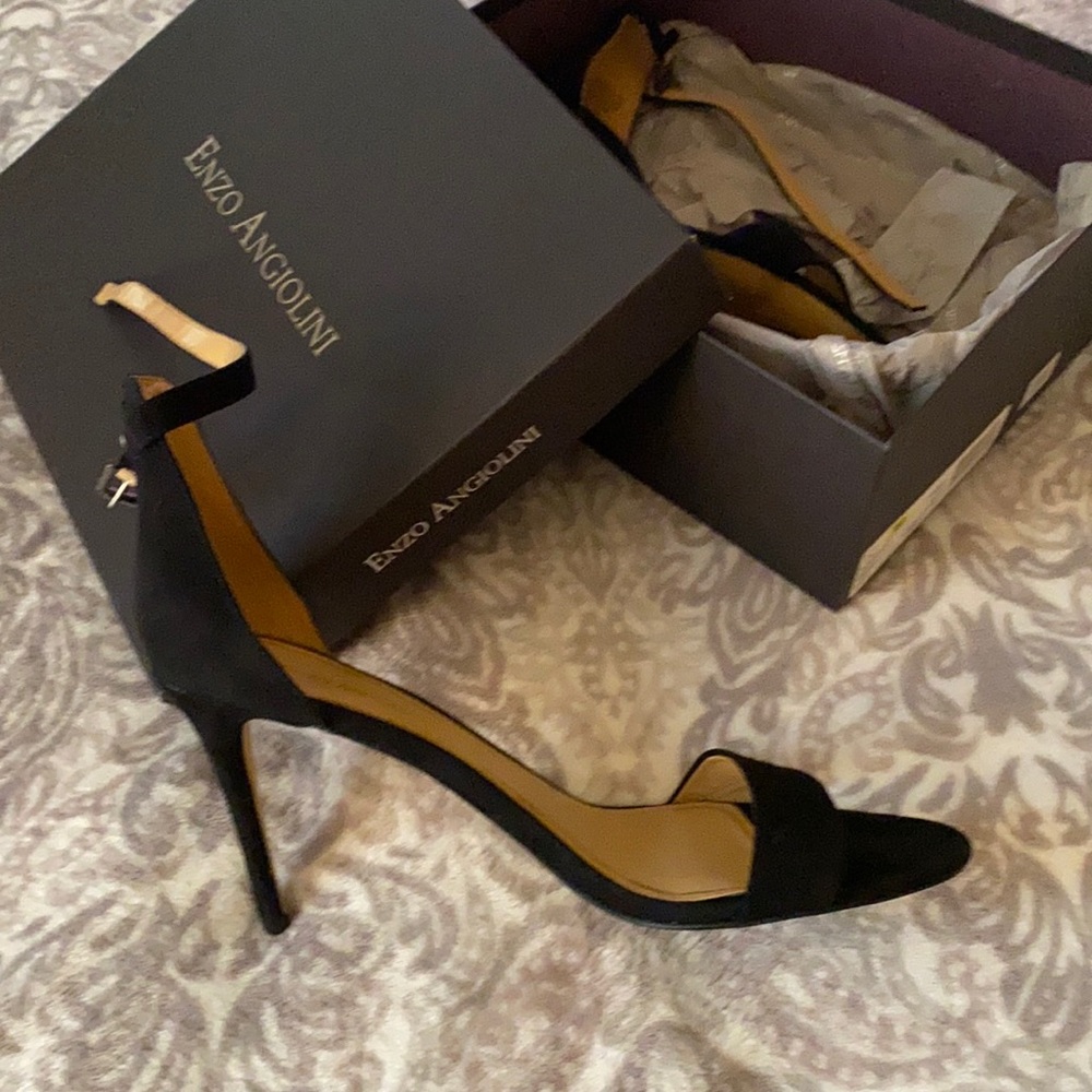 Women beautiful dress sandal